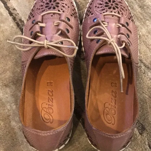 NWOT Biza Petra - Picture 4 of 9